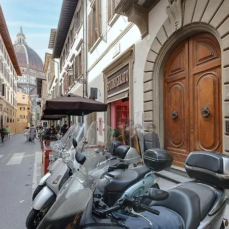 Nise Duomo Apartment Florence