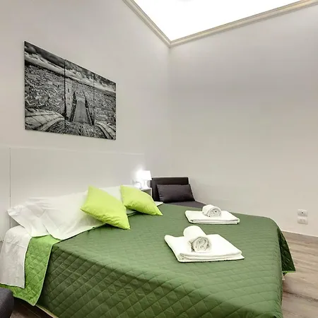 Nise Duomo Apartment *